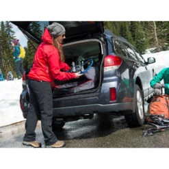 MSR Snowshoe Bag -Edelrids Sport Outdoor Store 05651 msr snowshoe bag lifestyle