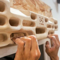 Y&Y Vertical Board One -Edelrids Sport Outdoor Store 2 1800x1800 2c1001d6 49d6 4437 9c9e fd1bd88c7f1d