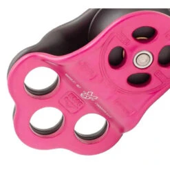 DMM Triple Attachment Pulley Pink -Edelrids Sport Outdoor Store 3productinfosheet TAP againstbreastcancer2021 23