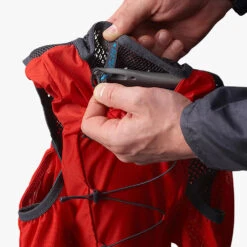 Salomon Soft Reservoir -Edelrids Sport Outdoor Store LC1916300 5 GHO SOFTRESERVOIR2L ClearBlue.png.cq5dam.web .1200.1200 1024x1024 812d910c 104b 4784 9af1 68fd800e41f9