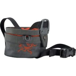 Arcteryx Aperture Chalk Bag 7 Arcteryx Aperture Chalk Bag -Edelrids Sport Outdoor Store arcteryx arcteryx aperture chalk bag lg pilot flare other gear l07036300 16086093267080
