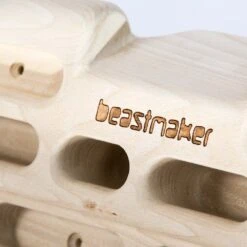 Beastmaker 1000 Hangboard -Edelrids Sport Outdoor Store beastmaker laser etched logo detail