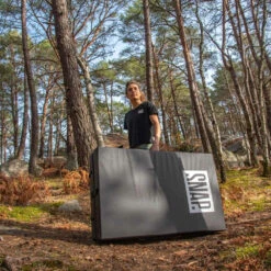 SNAP Climbing Grand Rebound -Edelrids Sport Outdoor Store snap climbing grand rebound bouldering crash pad black 10 1024x1024 df3f3cb4 71fd 40ac a642 3c46384b8783